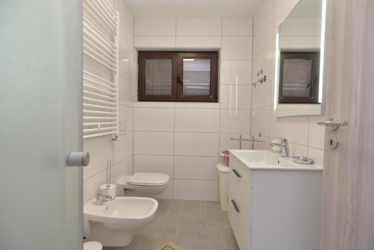 Apartma Nedo 2047 *
